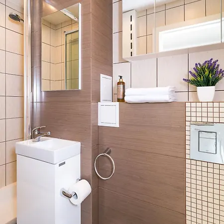 Апартаменты Bagno 7 - Modern By Renters *